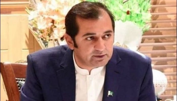 جی بی کے سابق وزیراعلیٰ خالد خورشید کو 34 سال قید کی سزا سنادی گئی۔